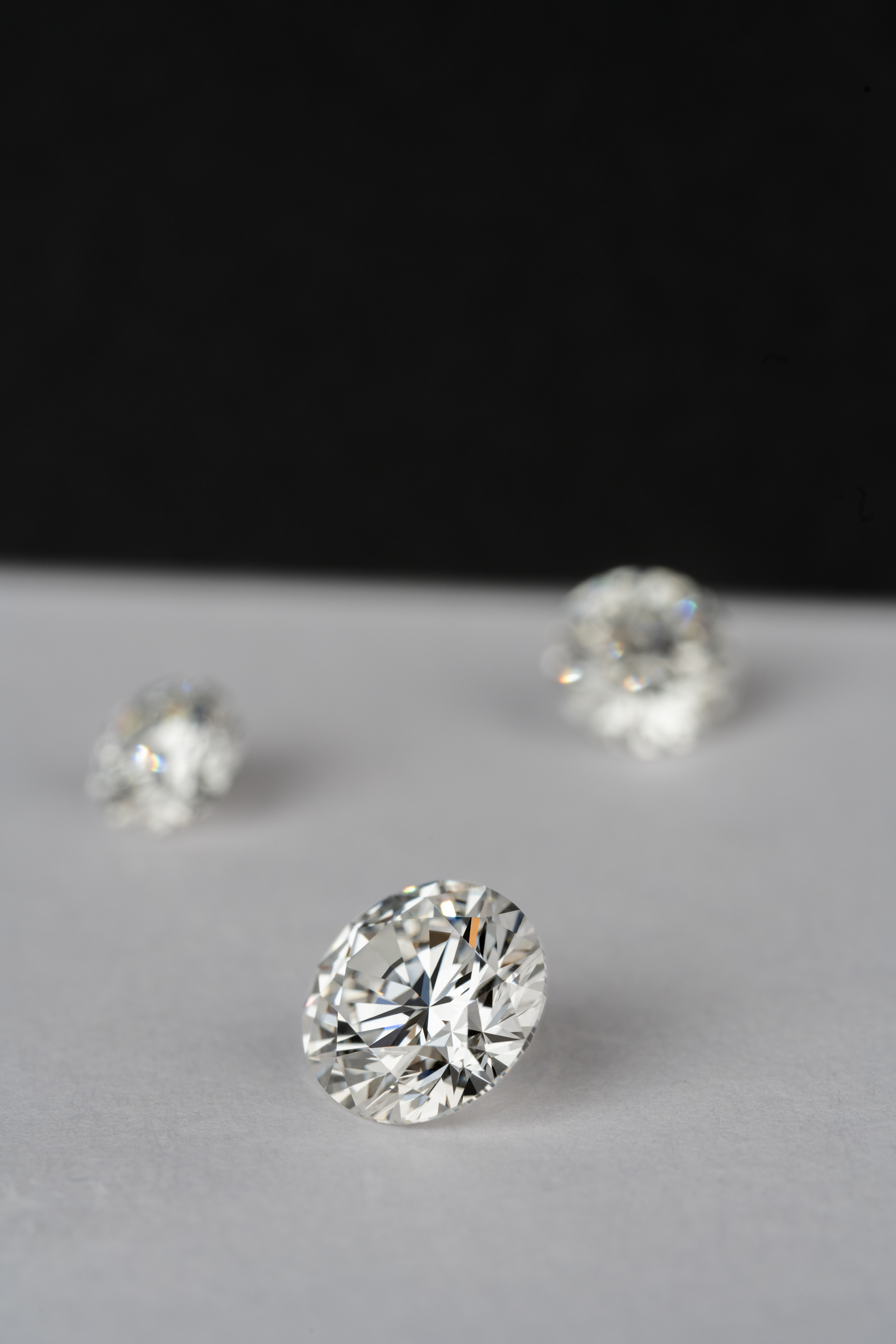 Polished loose diamonds
